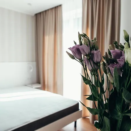 жк сонячний квартал Apartment *