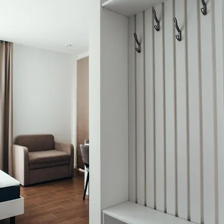 жк сонячний квартал Apartment