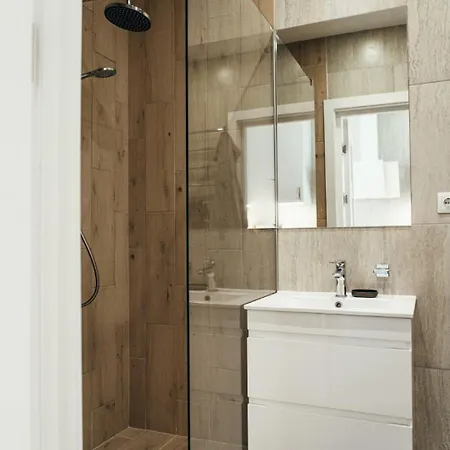жк сонячний квартал Apartment